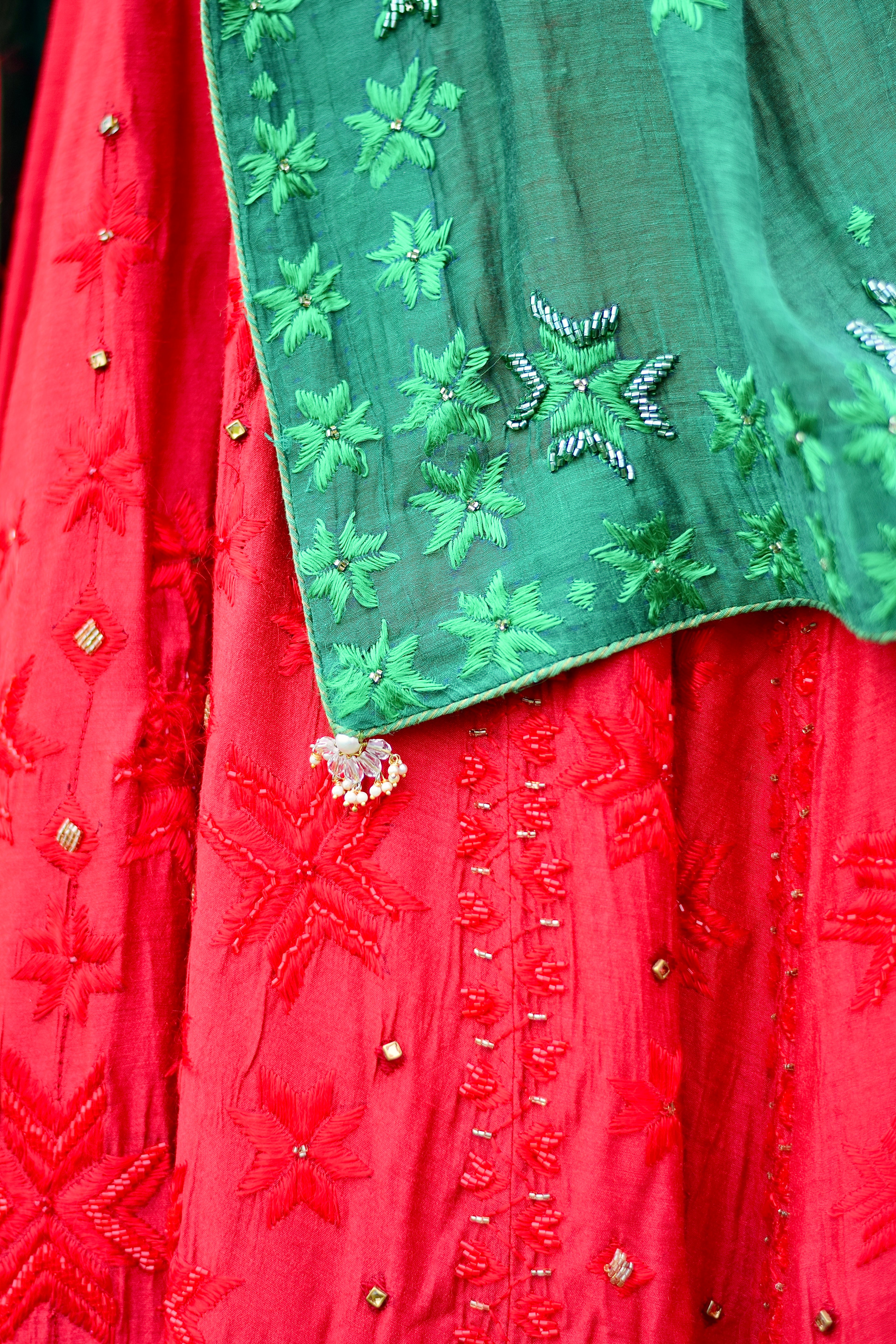 Surkh Aradhya Phulkari Lehanga Set
