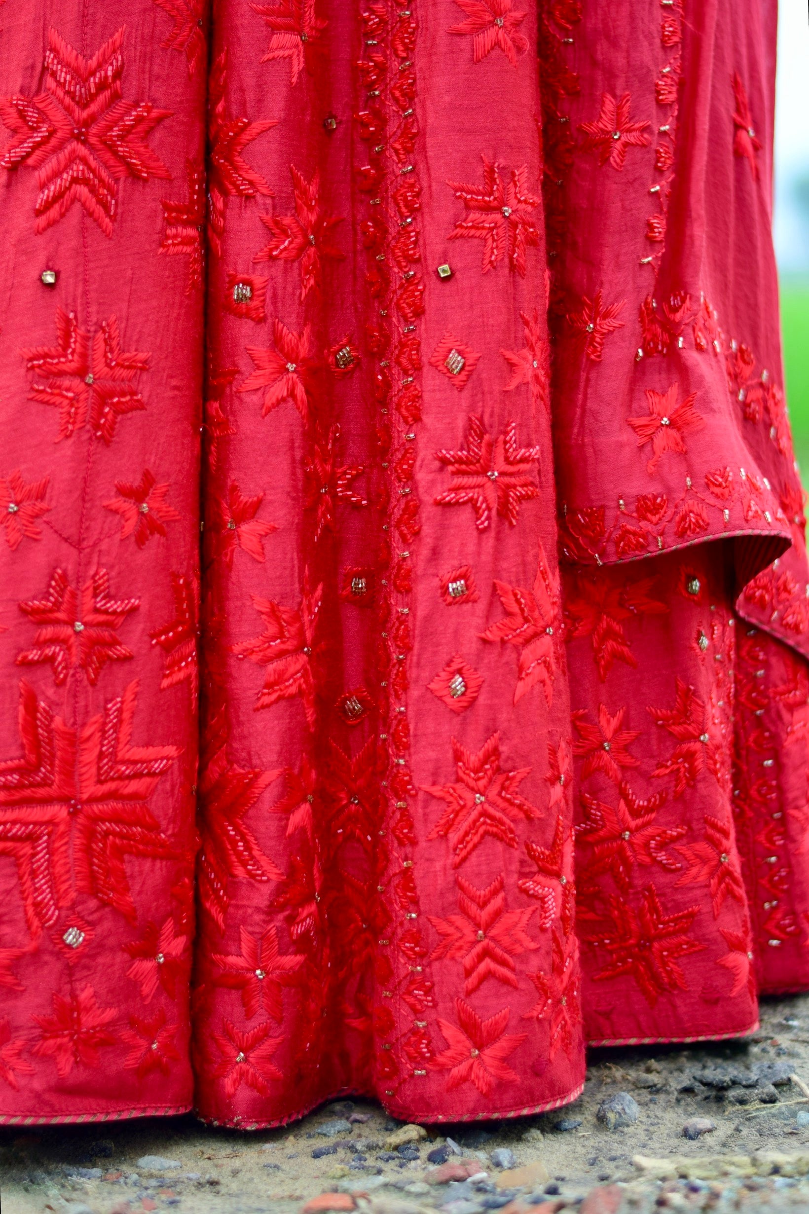 Surkh Aradhya Phulkari Lehanga Set