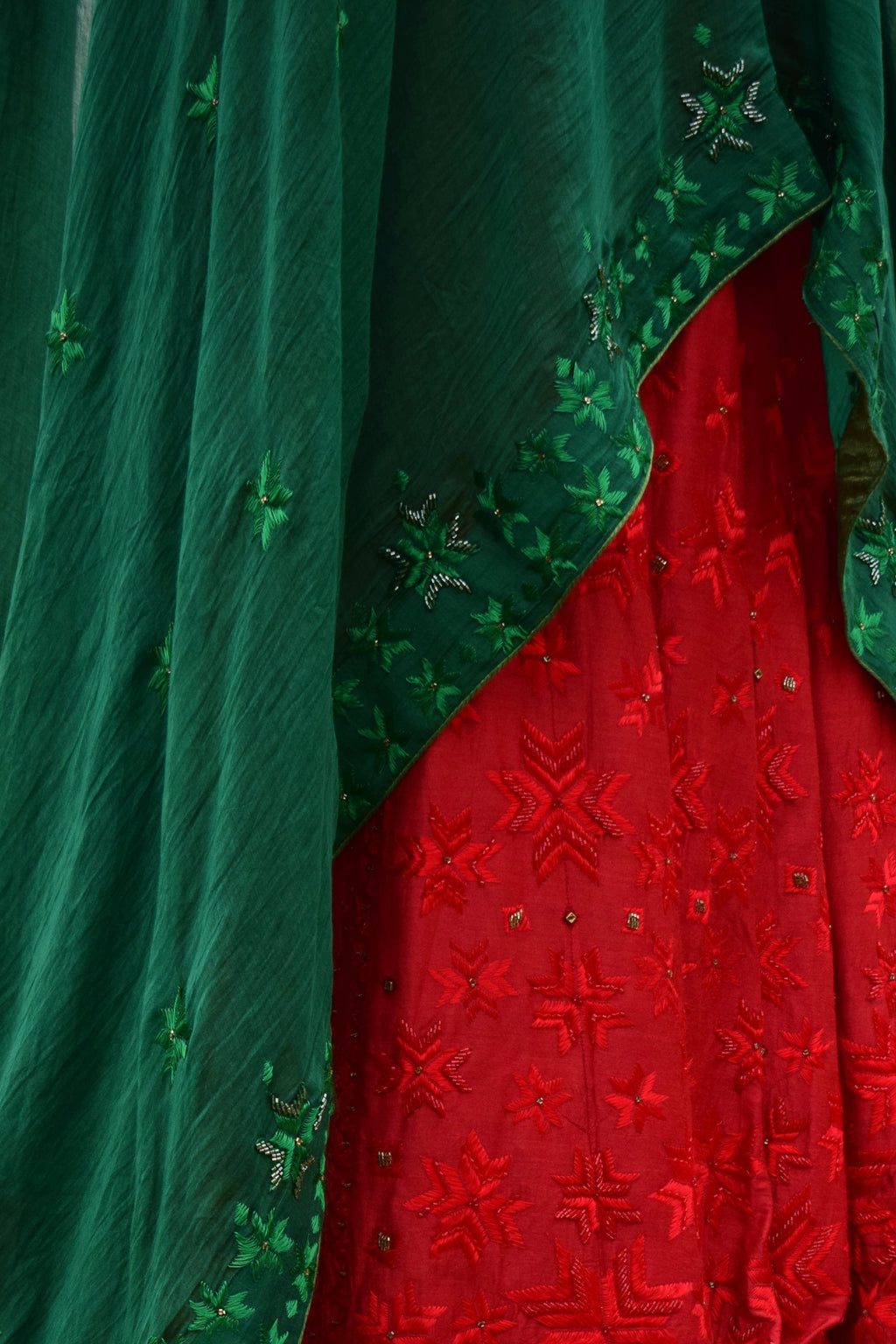 Surkh Aradhya Phulkari Lehanga Set